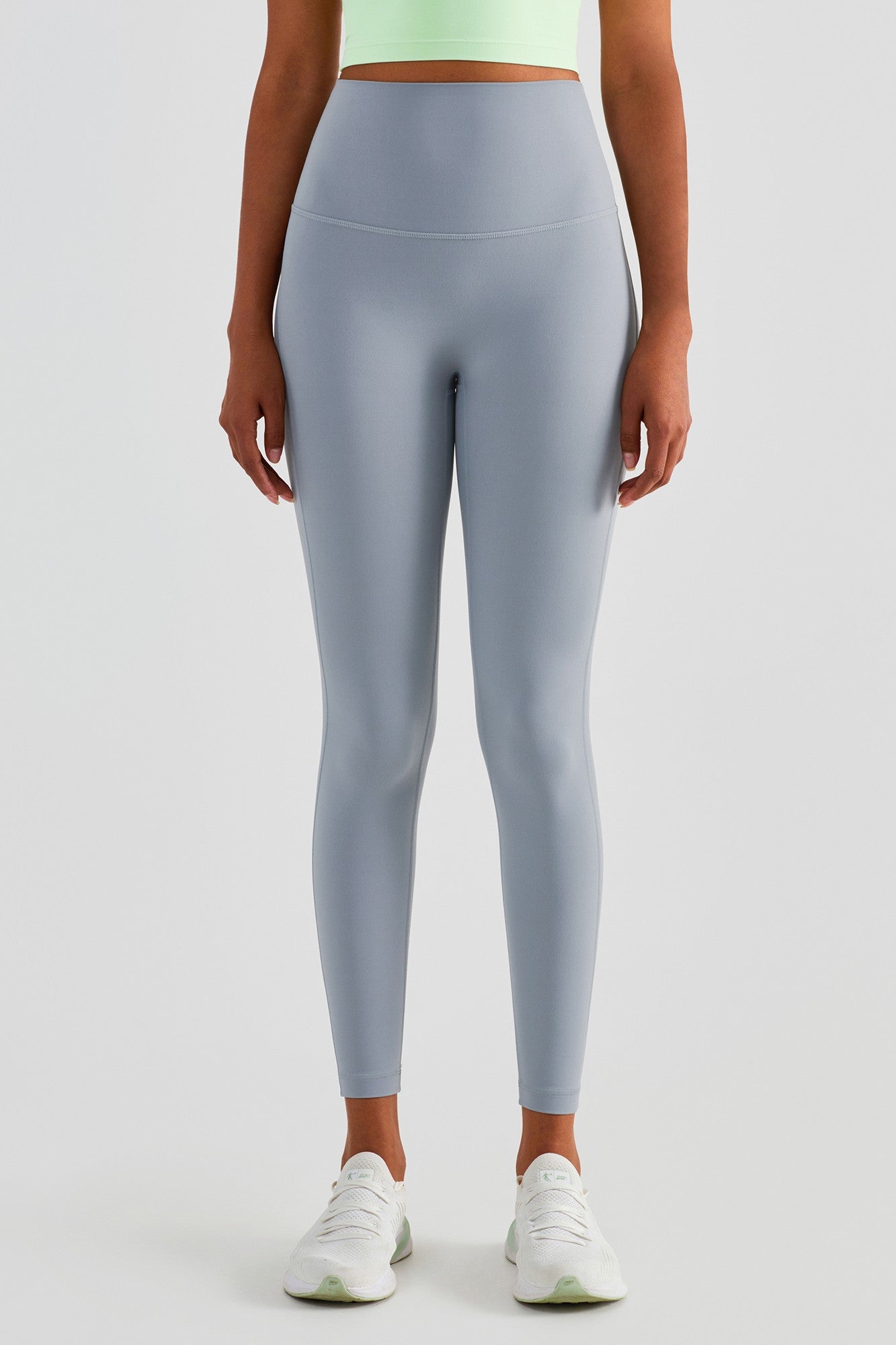 No Front Seam Leggings with Hidden Pocket by bornfocus