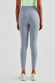 No Front Seam Leggings with Hidden Pocket by bornfocus