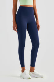 No Front Seam Leggings with Hidden Pocket by bornfocus