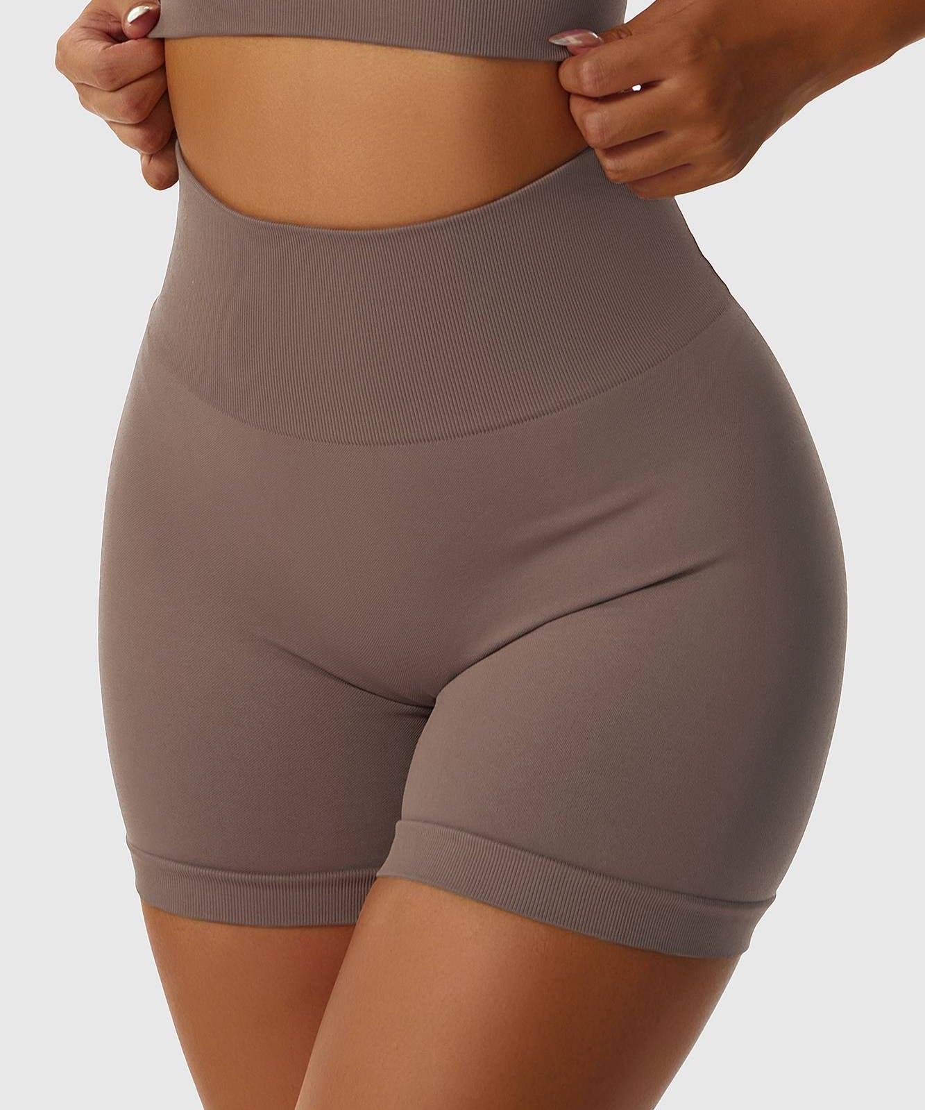 Seamless Scrunch-Butt Mini Shorts by bornfocus