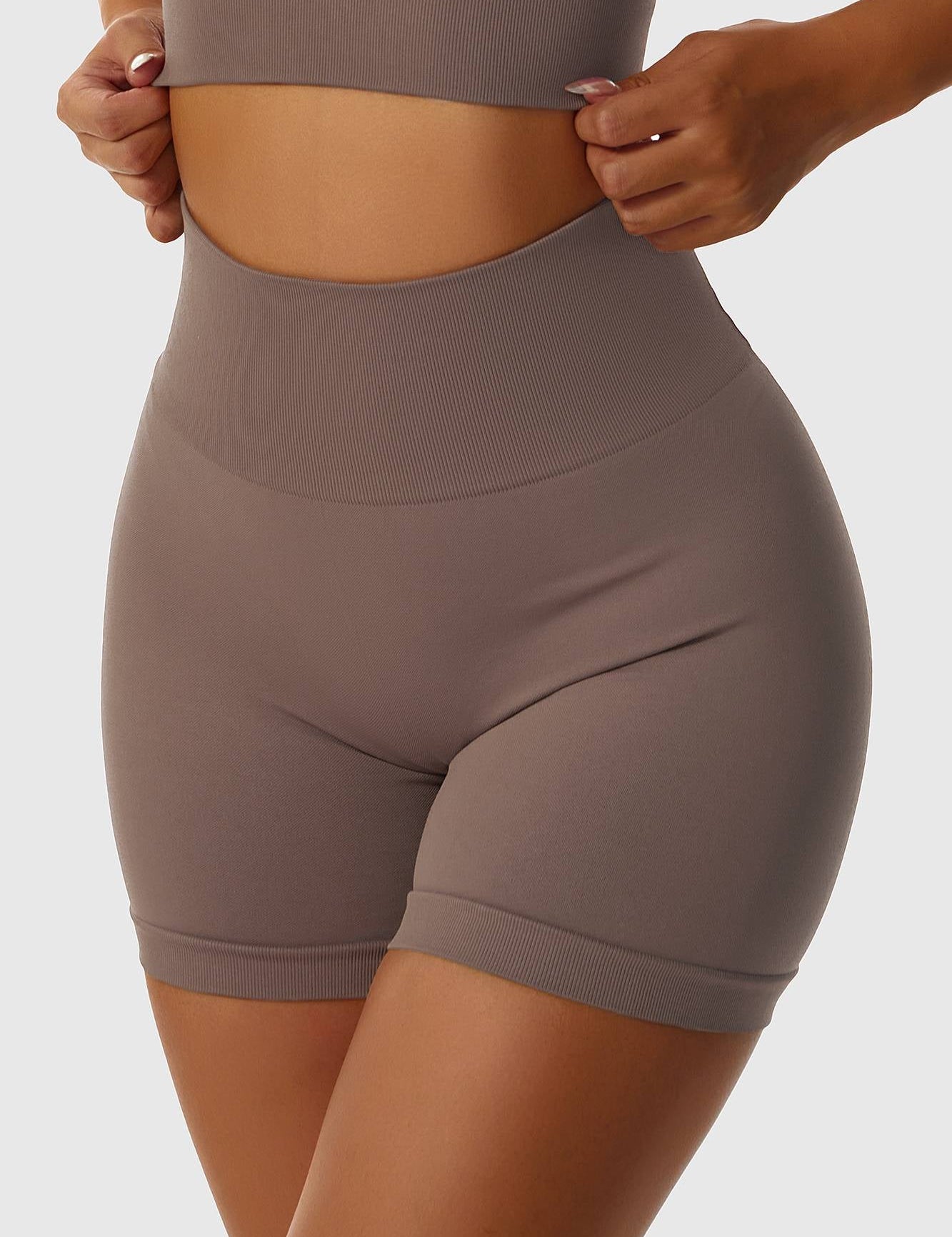 Seamless Scrunch-Butt Mini Shorts by bornfocus