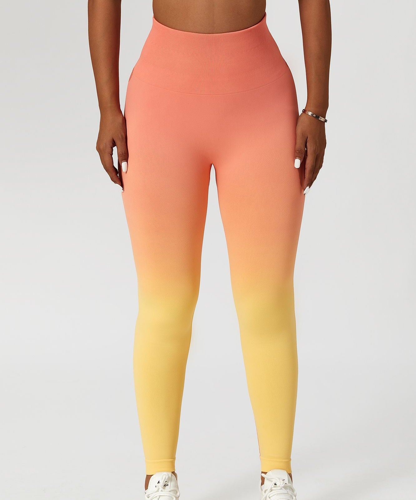 Ombre Seamless Scrunch Butt Legging by bornfocus