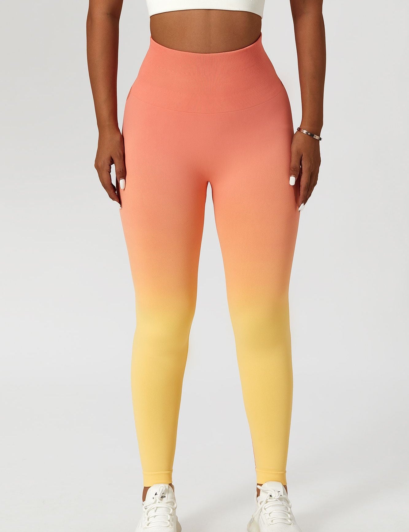 Ombre Seamless Scrunch Butt Legging by bornfocus