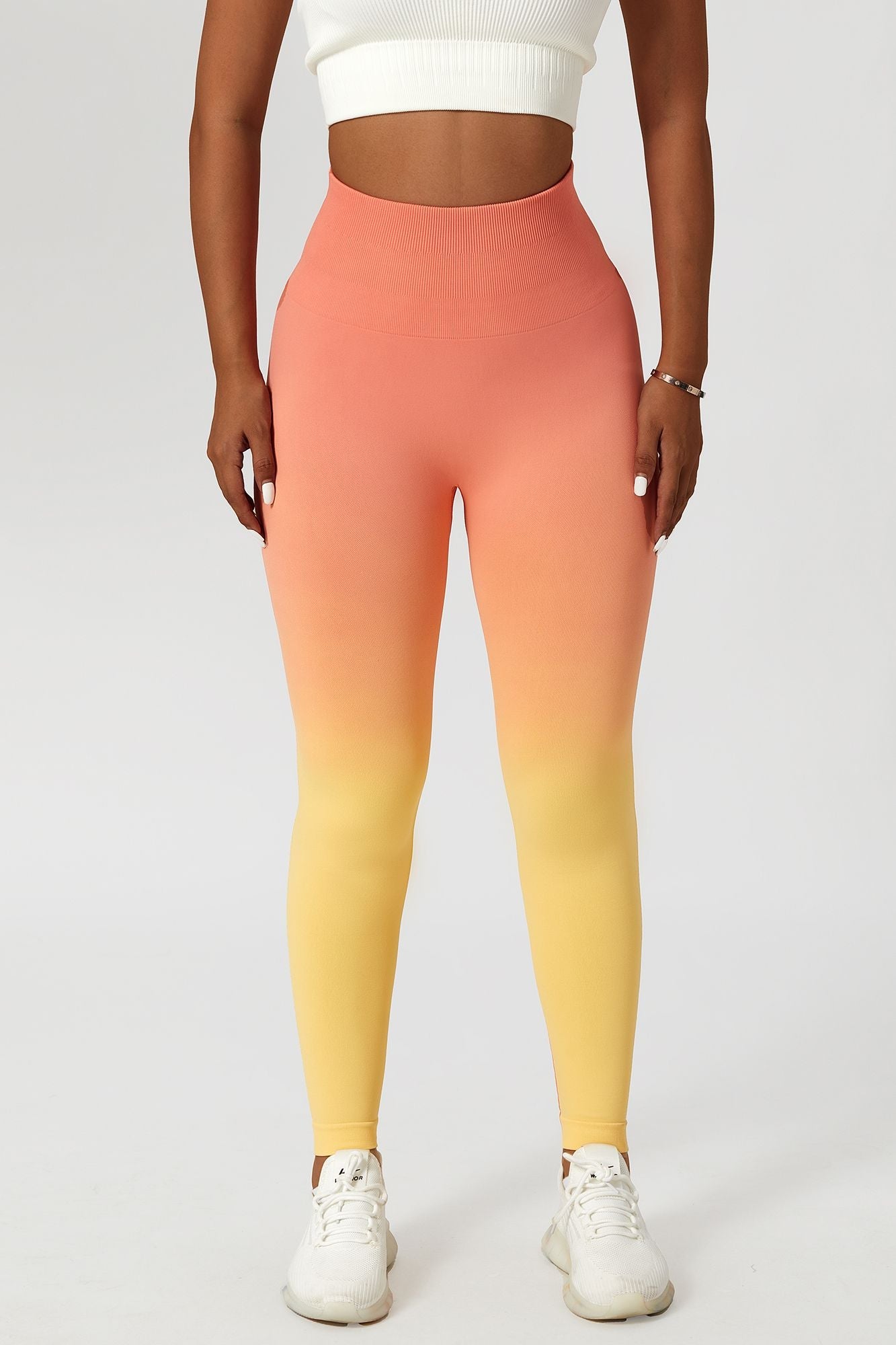 Ombre Seamless Scrunch Butt Legging by bornfocus