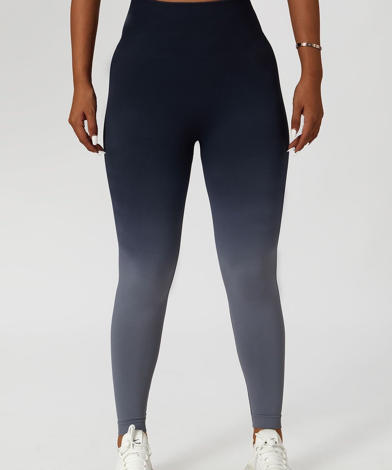 Ombre Seamless Scrunch Butt Legging by bornfocus