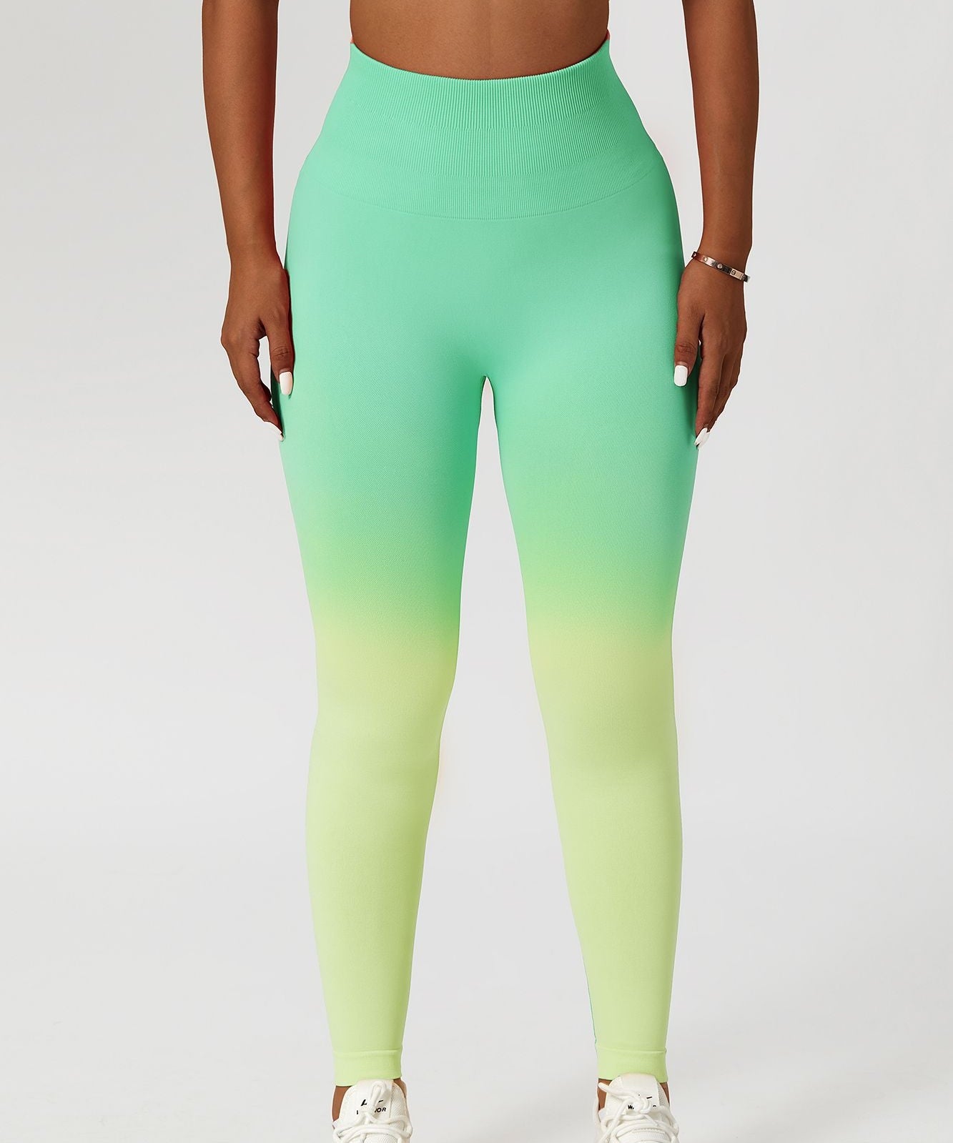 Ombre Seamless Scrunch Butt Legging by bornfocus