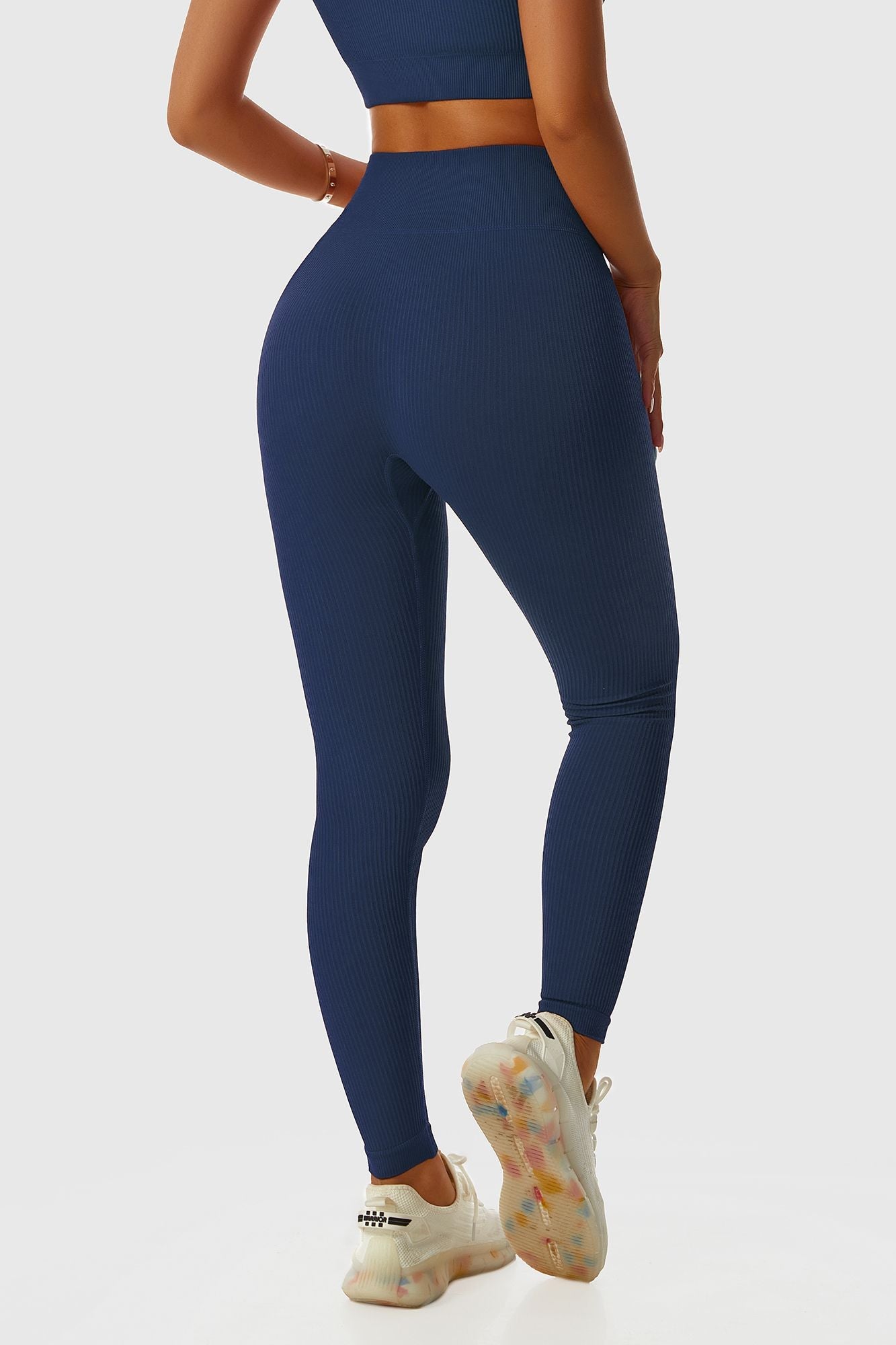 Ribbed Seamless Workout Leggings by bornfocus