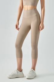 No Front Seam Capri Leggings by bornfocus