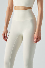 No Front Seam Capri Leggings by bornfocus