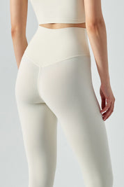 No Front Seam Capri Leggings by bornfocus