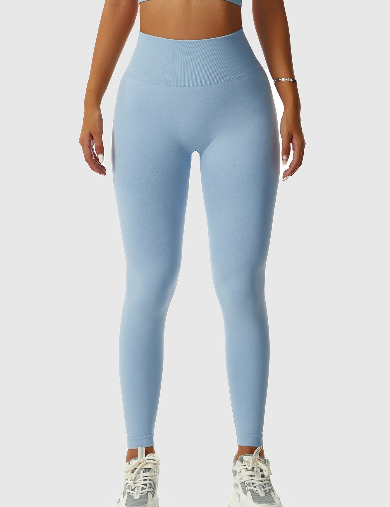 Seamless Scrunch Butt Leggings by bornfocus