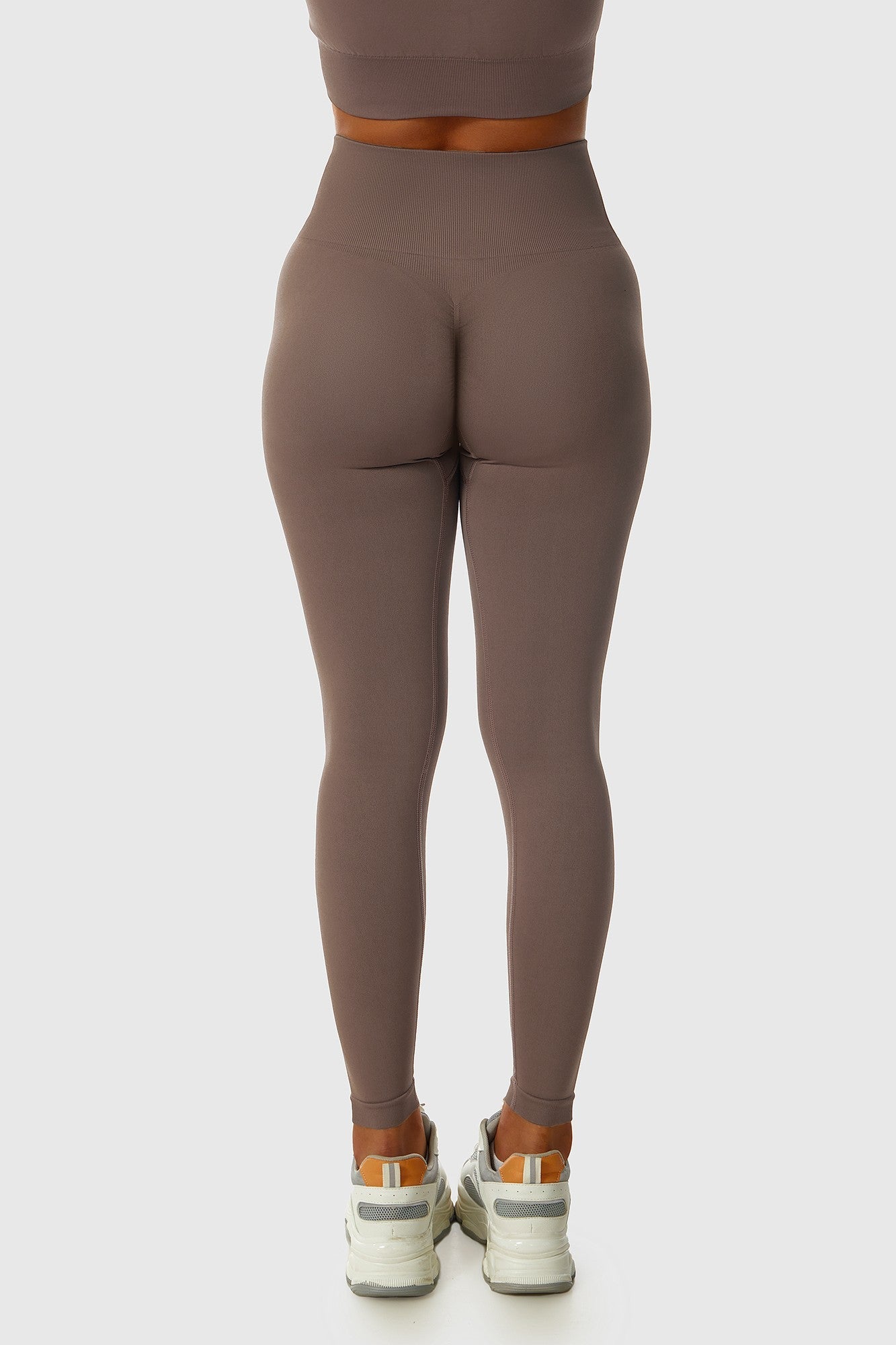 Seamless Scrunch Butt Leggings by bornfocus