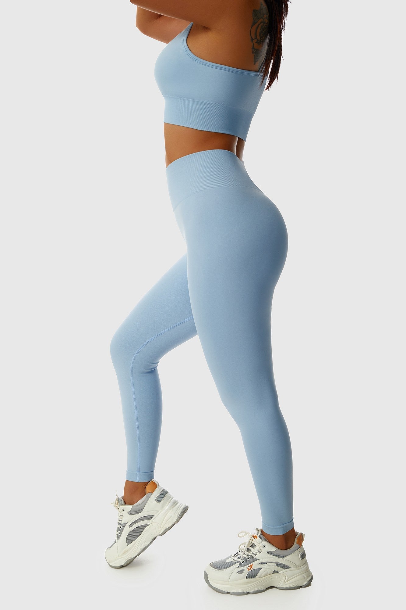 Seamless Scrunch Butt Leggings by bornfocus