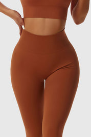 Seamless Scrunch Butt Leggings by bornfocus