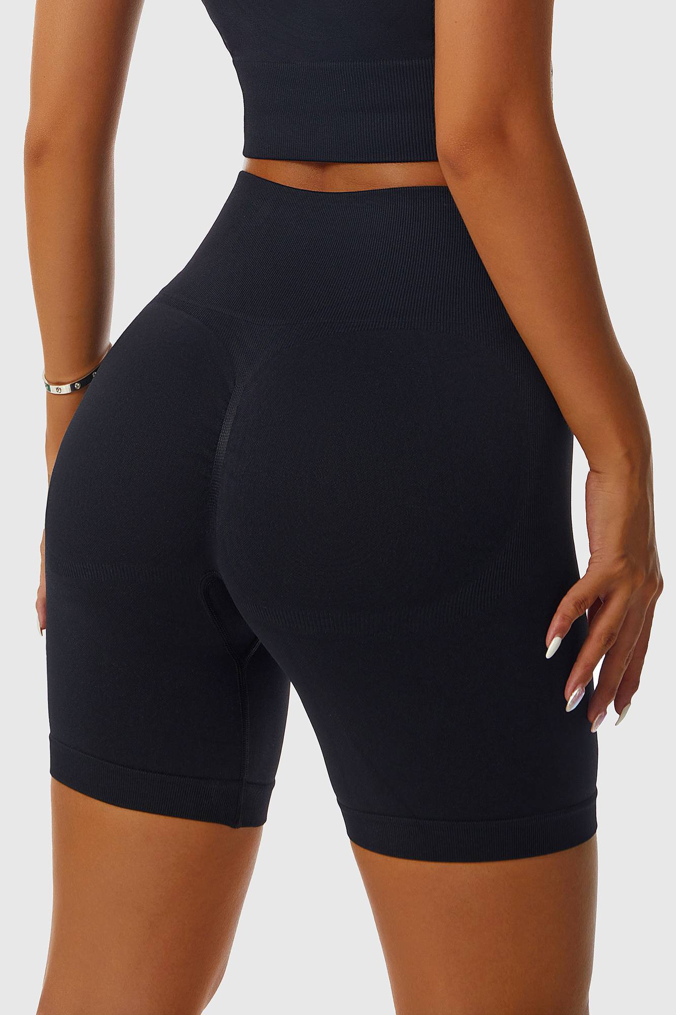 Seamless High-Waist Scrunch Butt Shorts by bornfocus