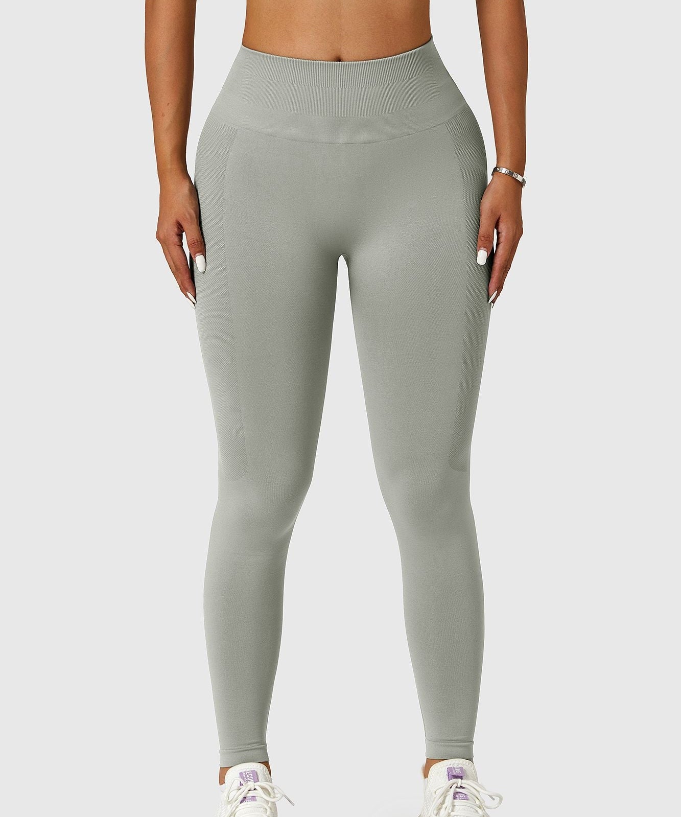 Seamless High-Rise Scrunch Legging by bornfocus