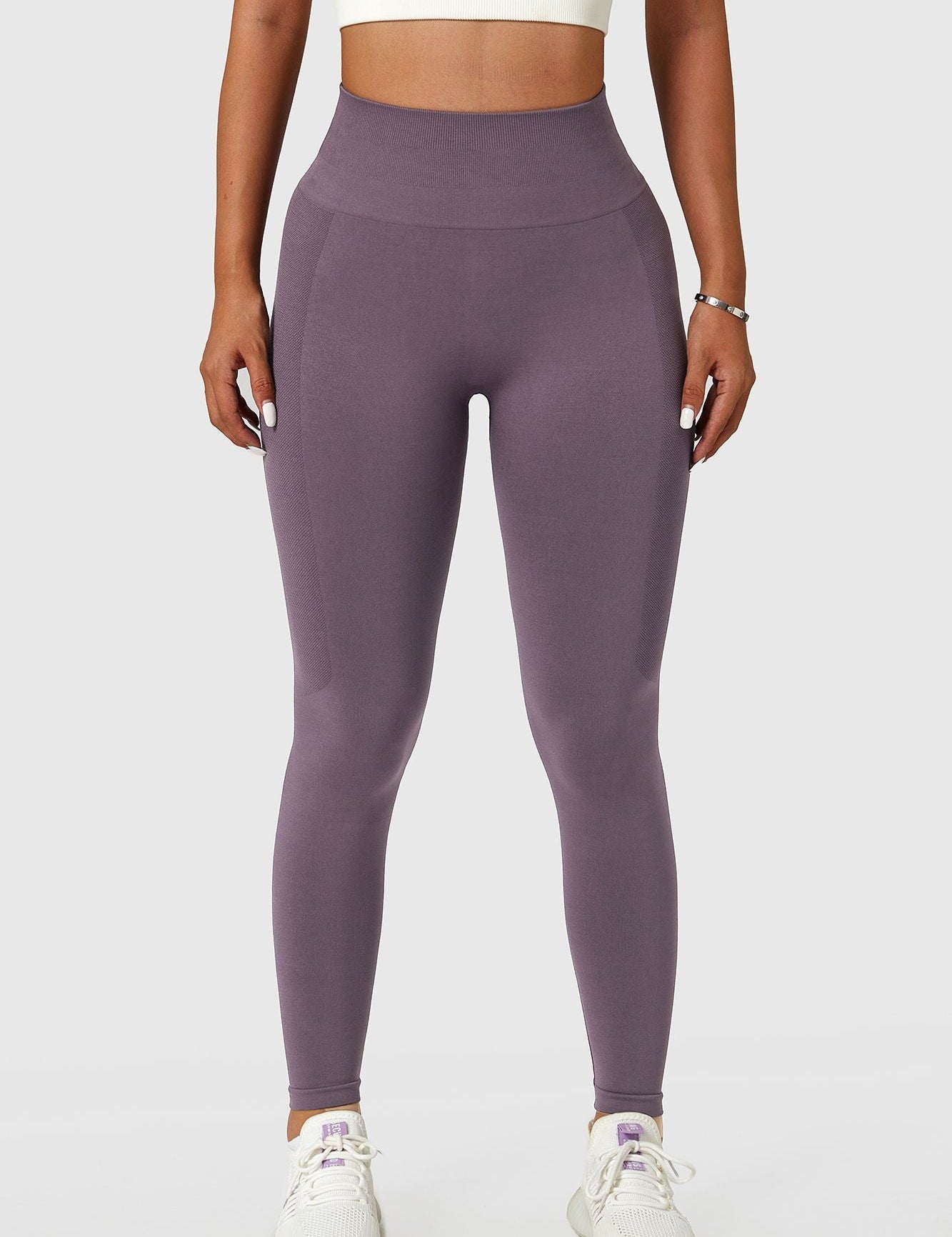 Seamless High-Rise Scrunch Legging by bornfocus