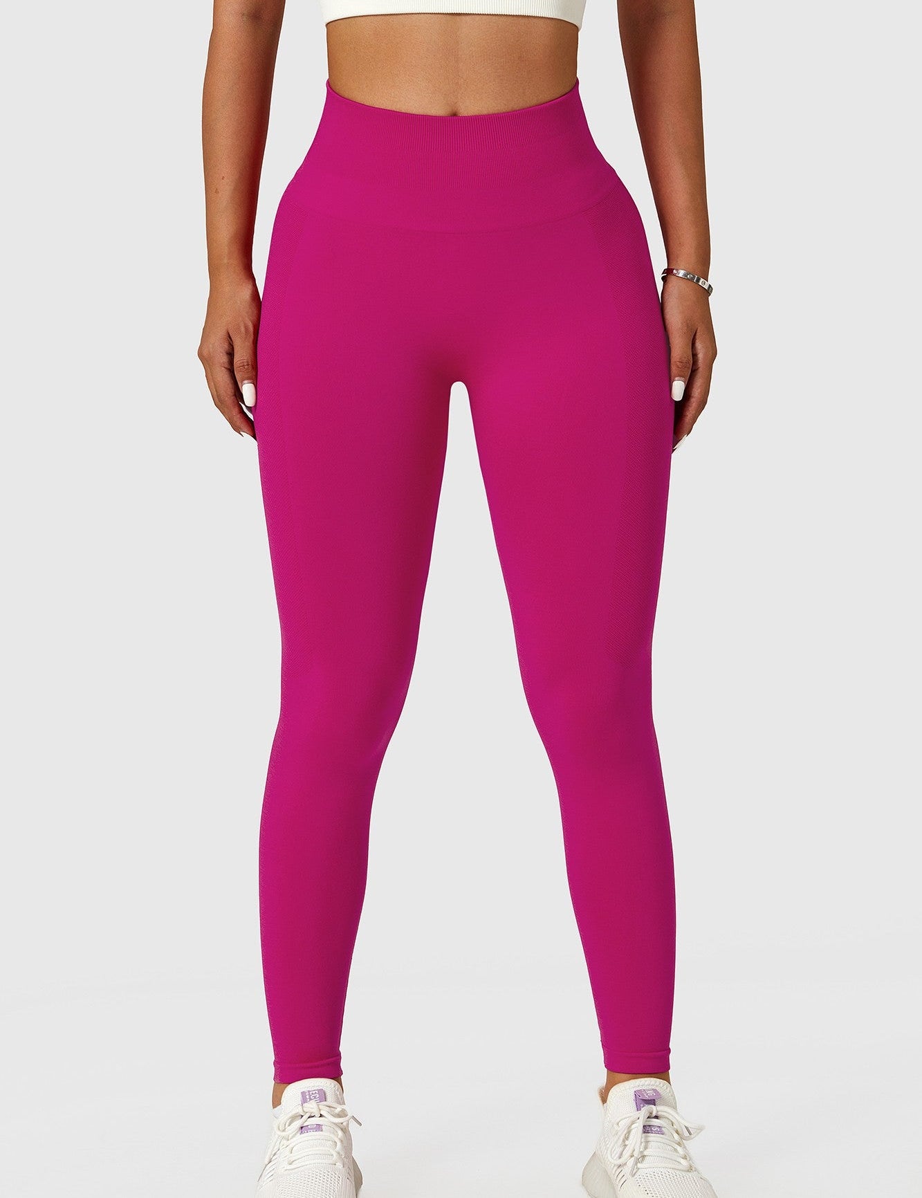 Seamless High-Rise Scrunch Legging by bornfocus