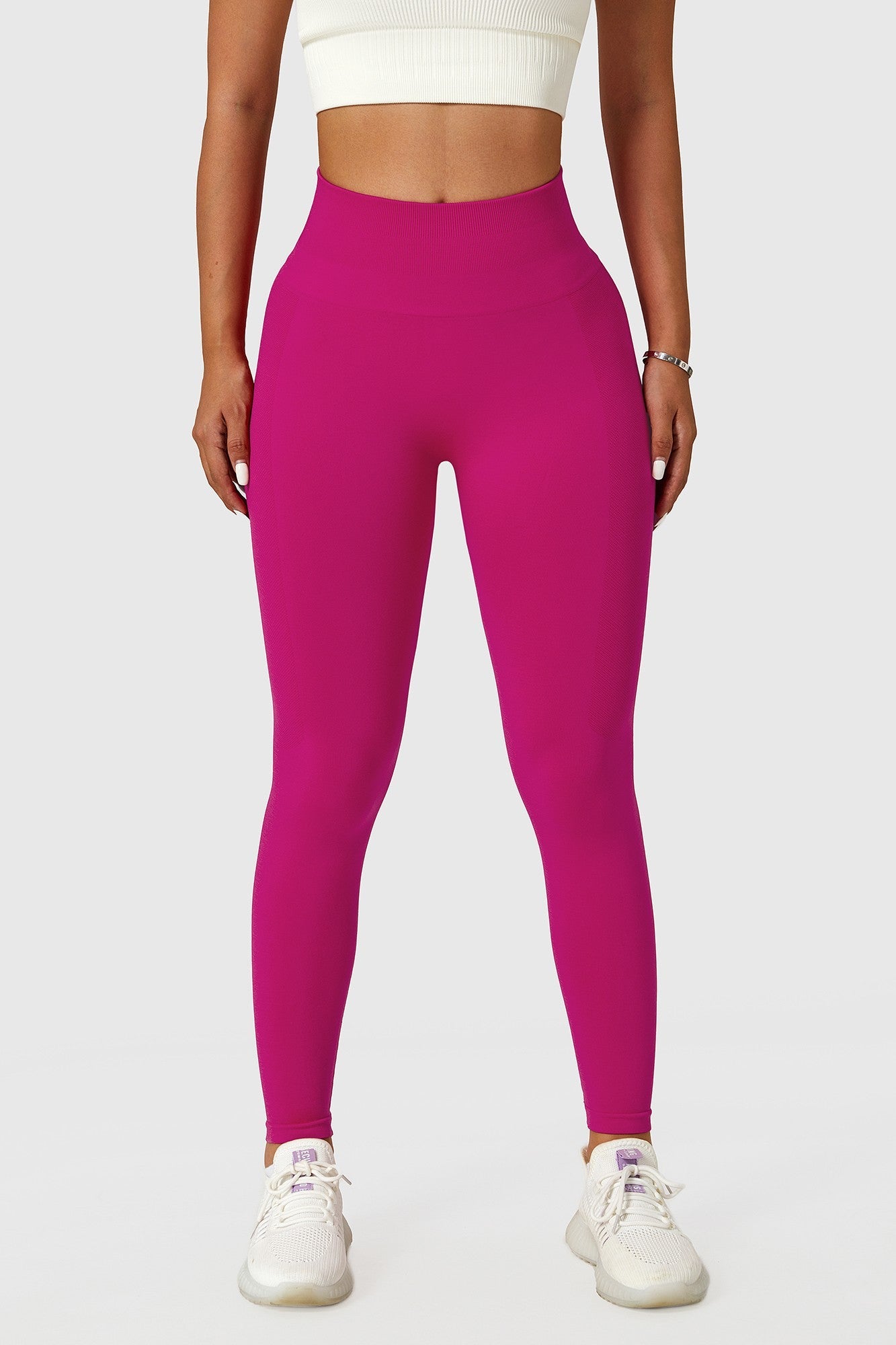 Seamless High-Rise Scrunch Legging by bornfocus