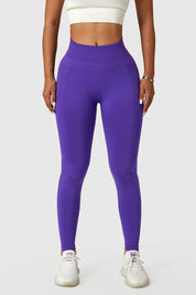 Seamless High-Rise Scrunch Legging by bornfocus