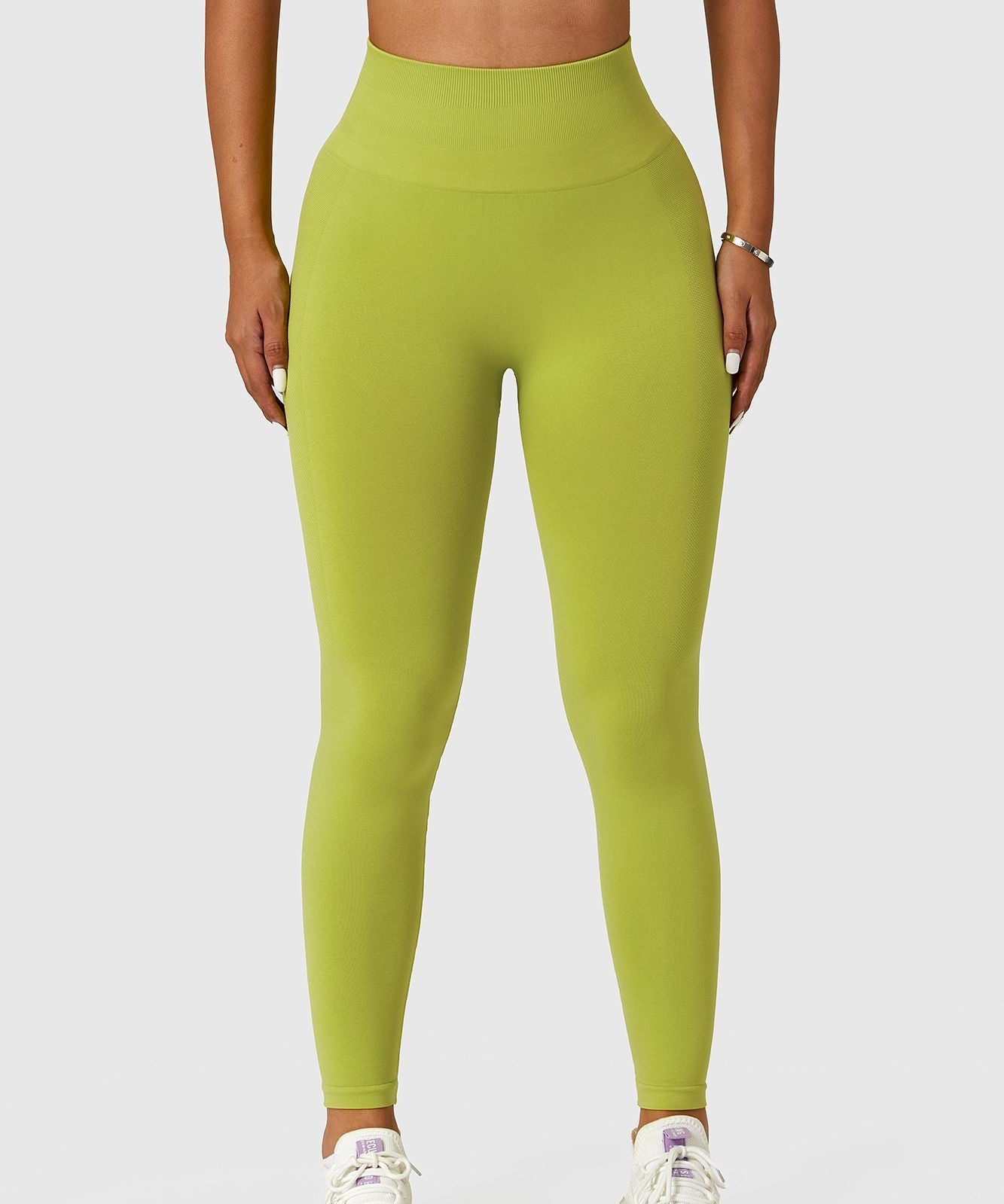 Seamless High-Rise Scrunch Legging by bornfocus