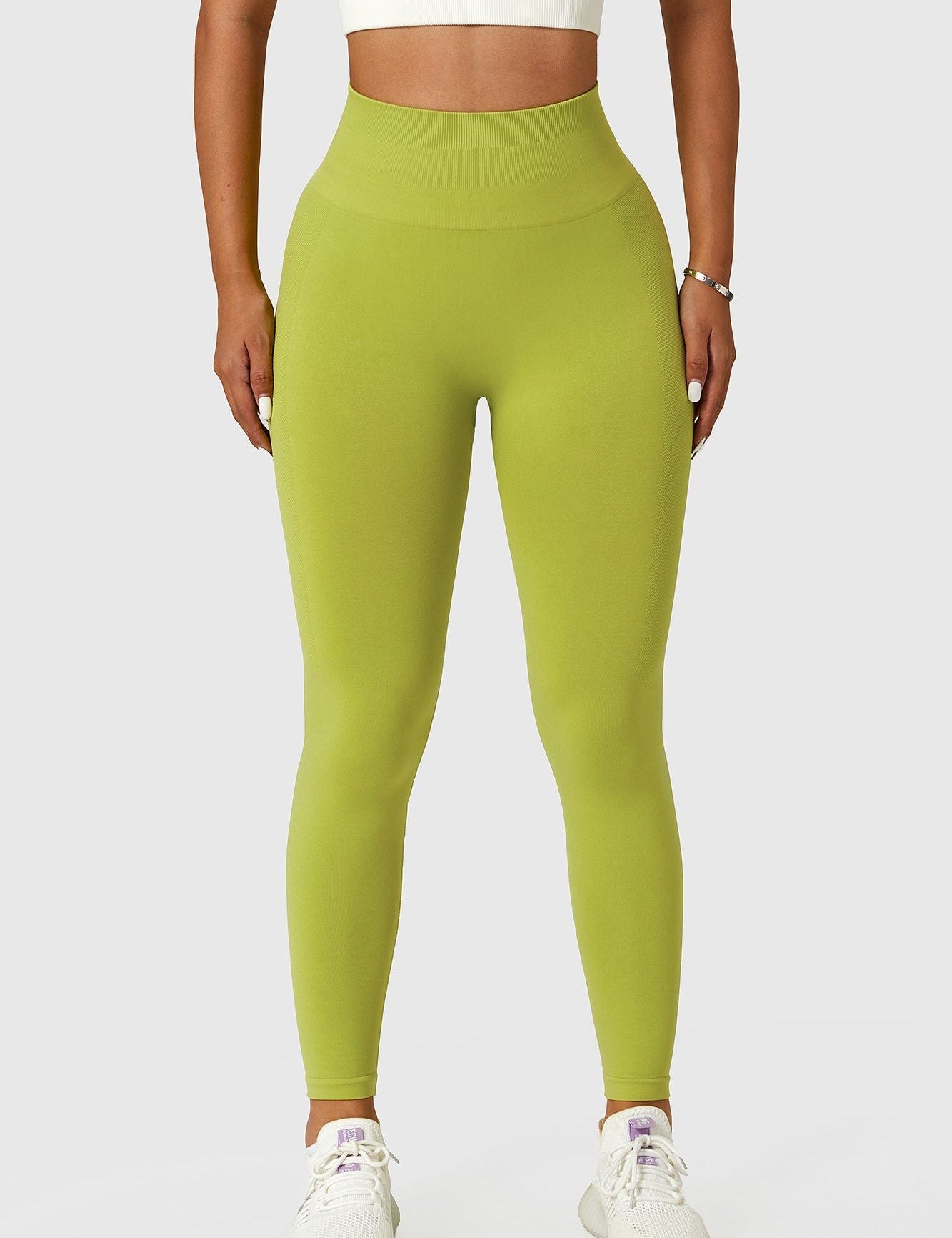 Seamless High-Rise Scrunch Legging by bornfocus