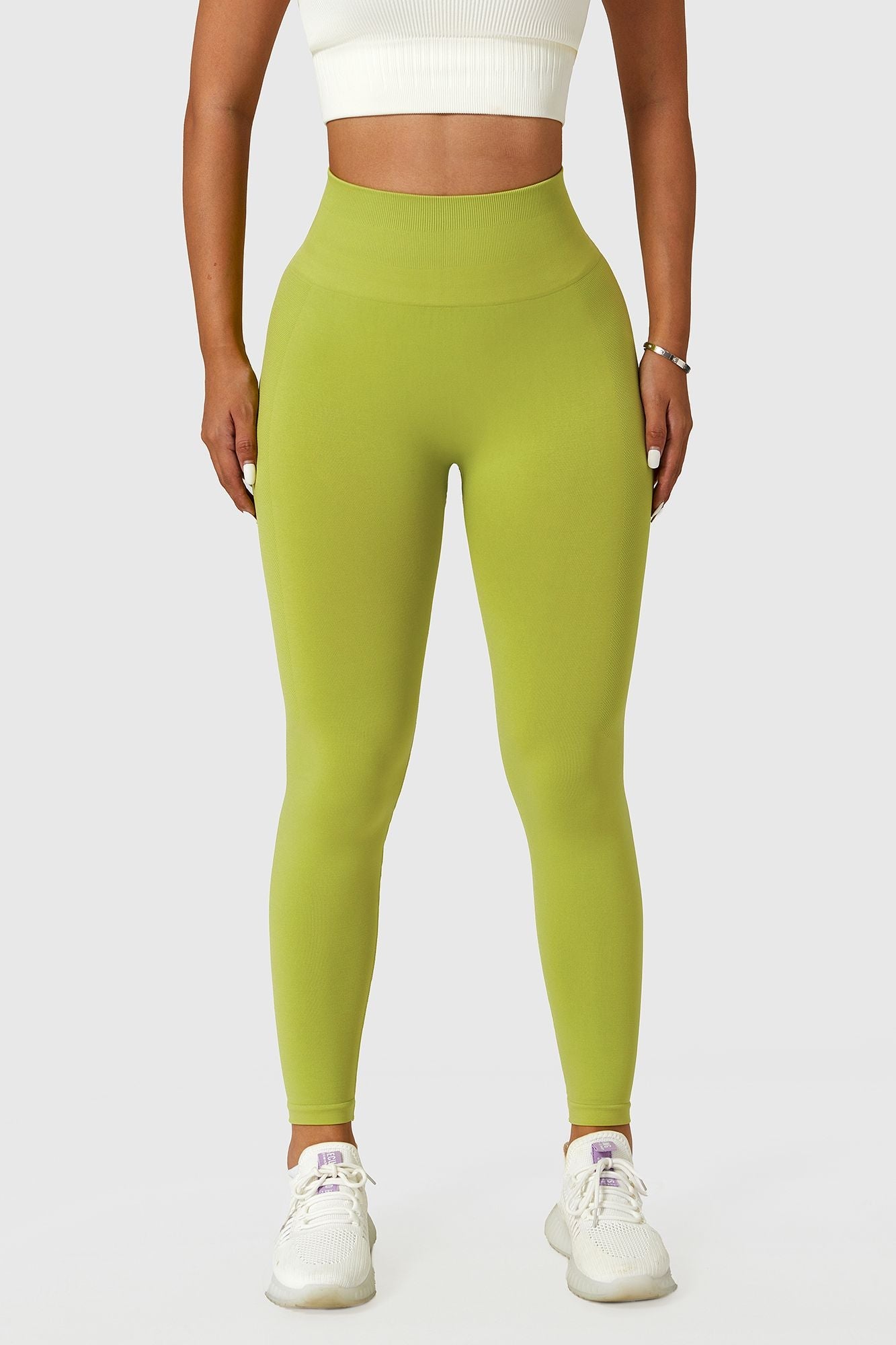 Seamless High-Rise Scrunch Legging by bornfocus