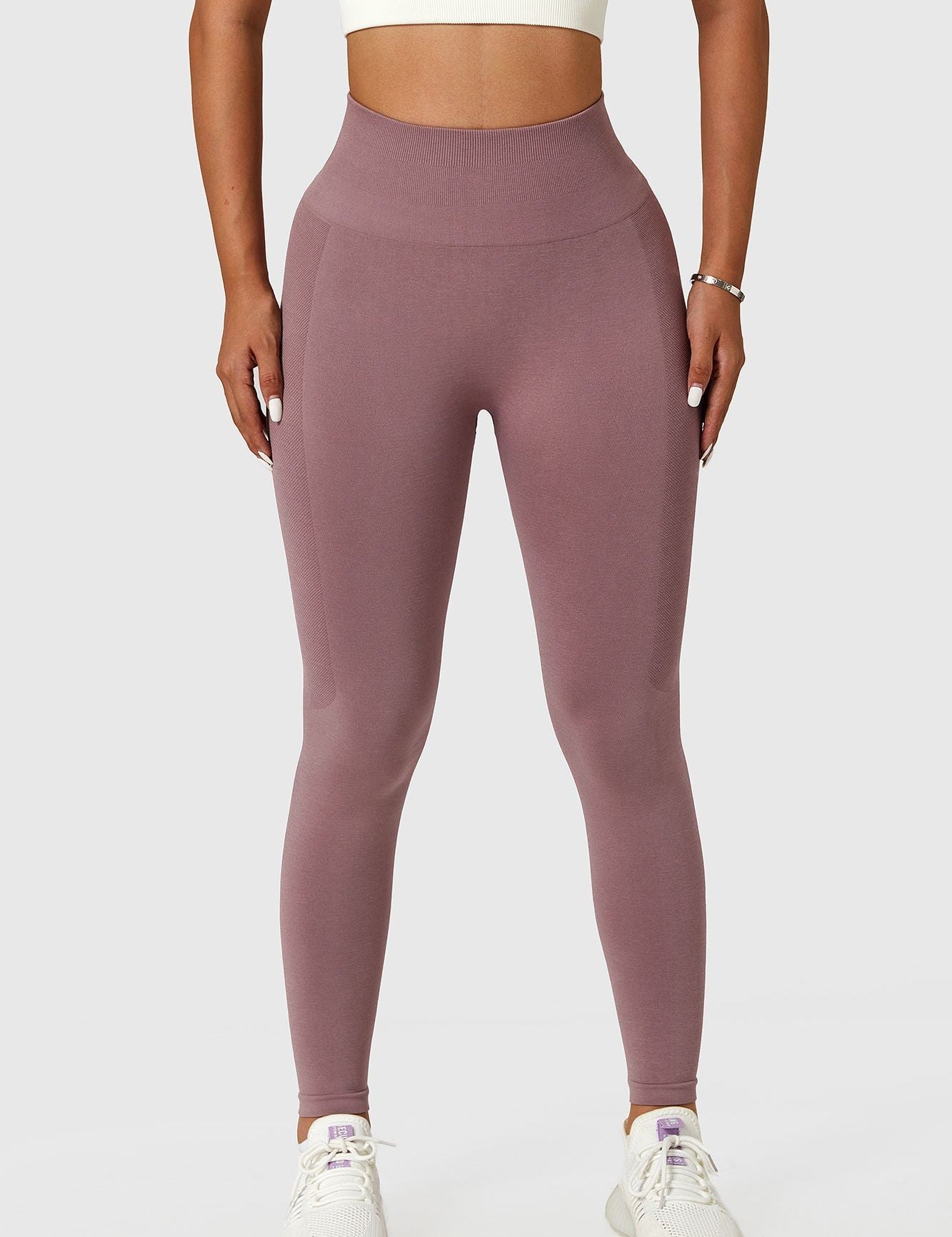 Seamless High-Rise Scrunch Legging by bornfocus