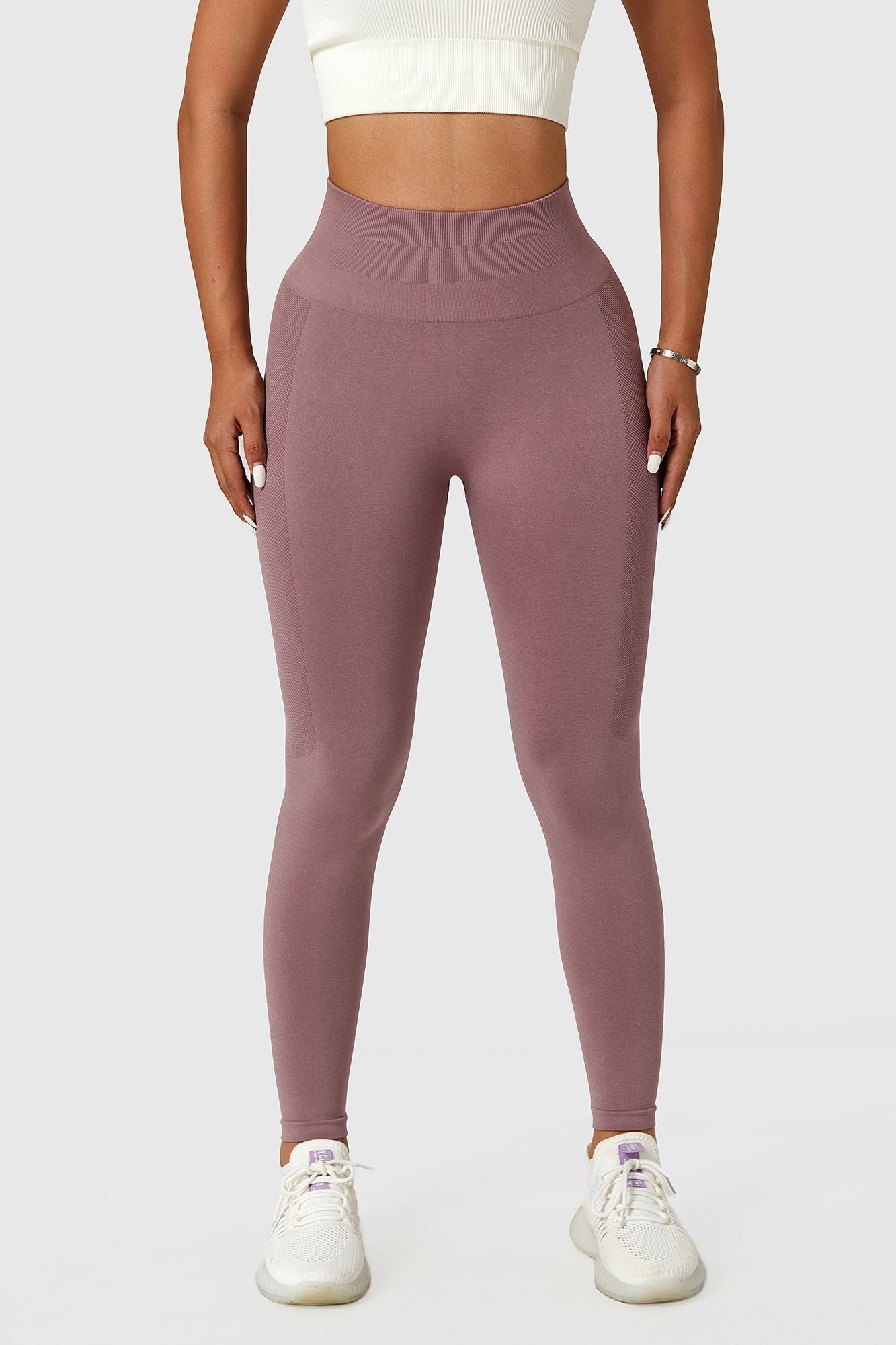 Seamless High-Rise Scrunch Legging by bornfocus