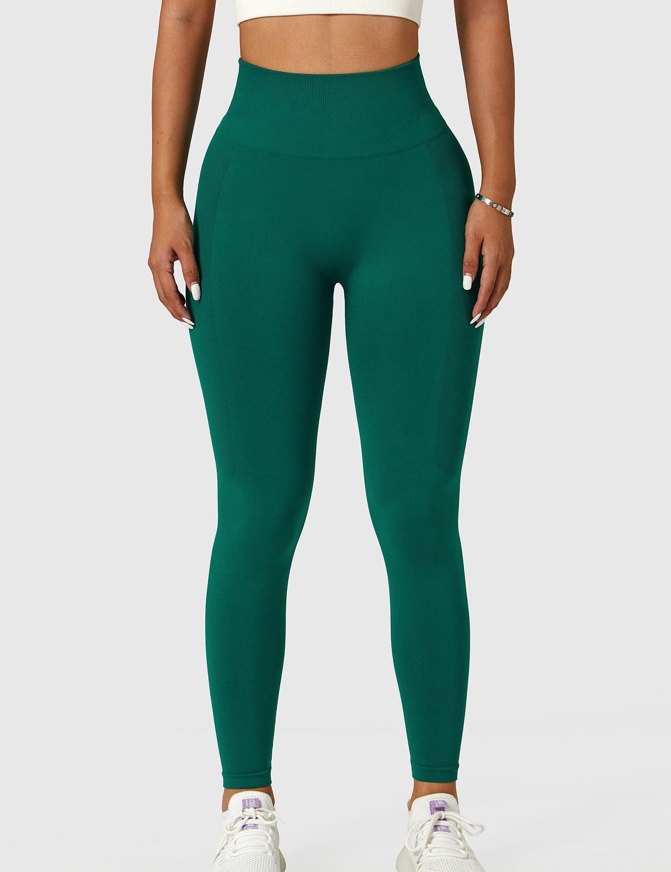 Seamless High-Rise Scrunch Legging by bornfocus