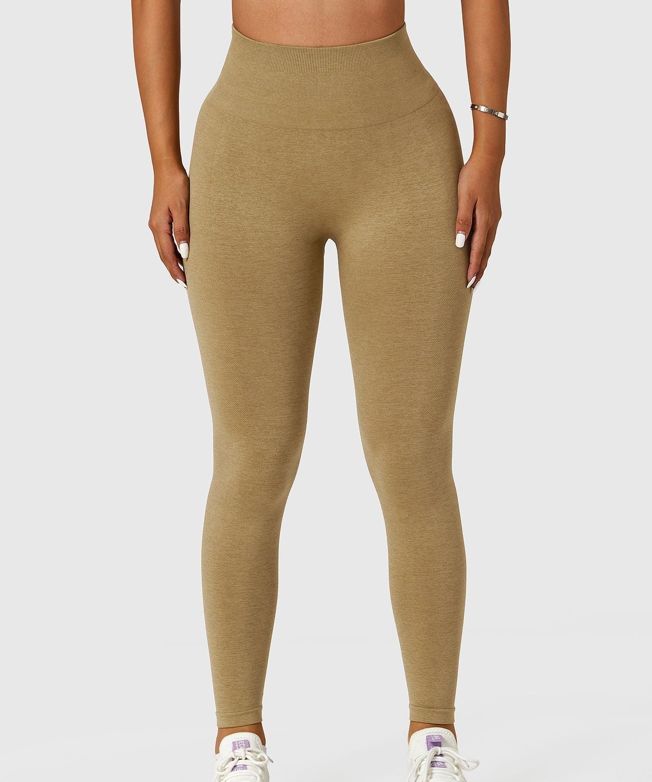 Seamless High-Rise Scrunch Legging by bornfocus