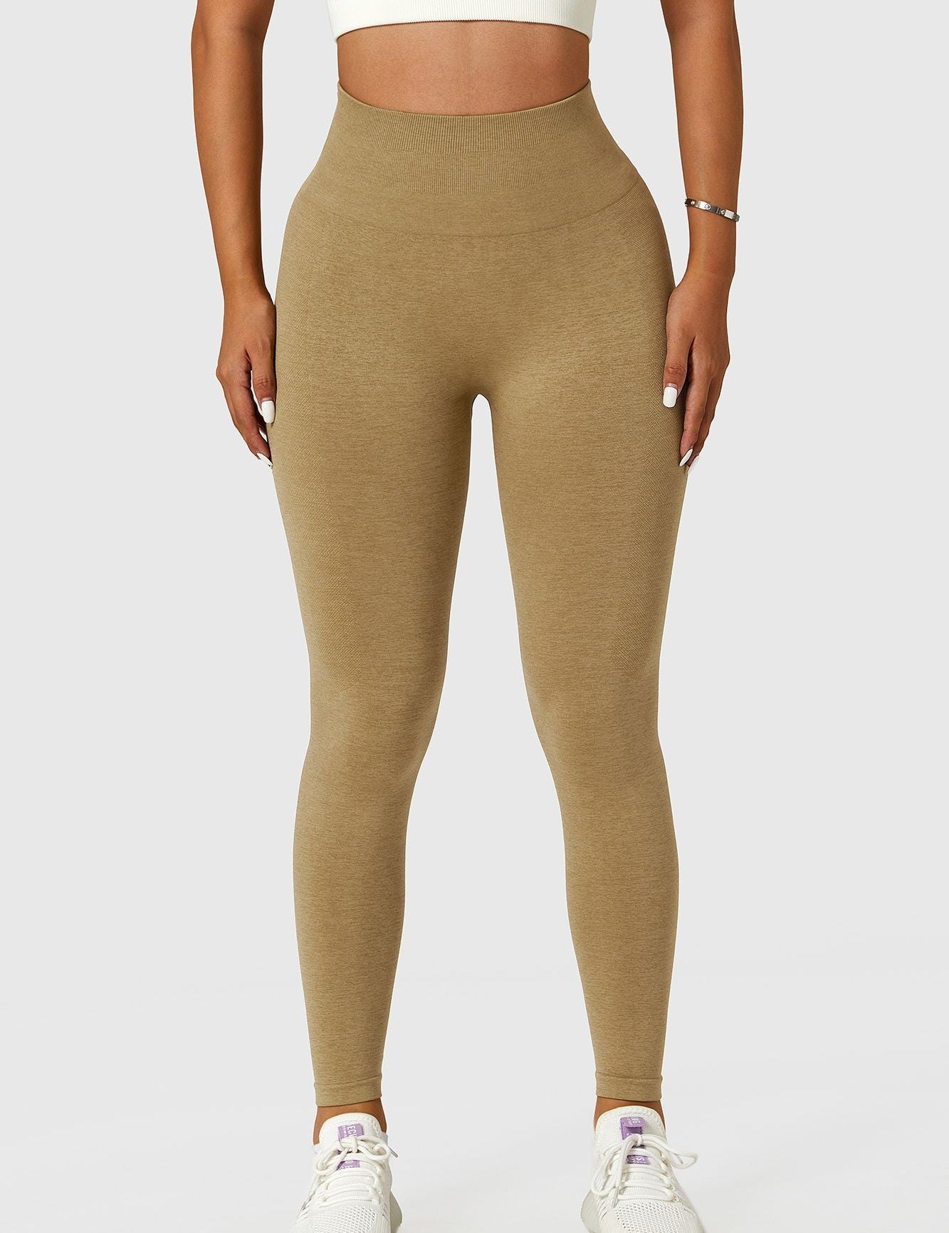 Seamless High-Rise Scrunch Legging by bornfocus