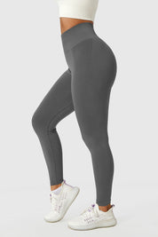 Seamless High-Rise Scrunch Legging by bornfocus