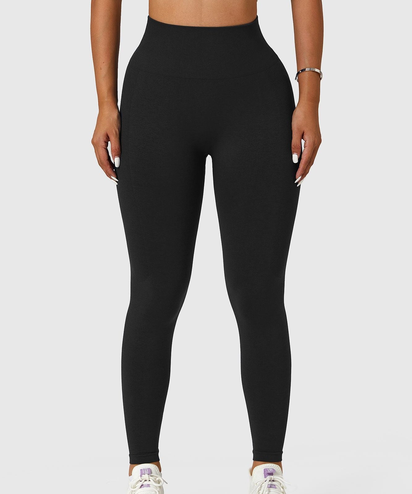 Seamless High-Rise Scrunch Legging by bornfocus