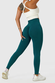 Seamless High-Rise Scrunch Legging by bornfocus