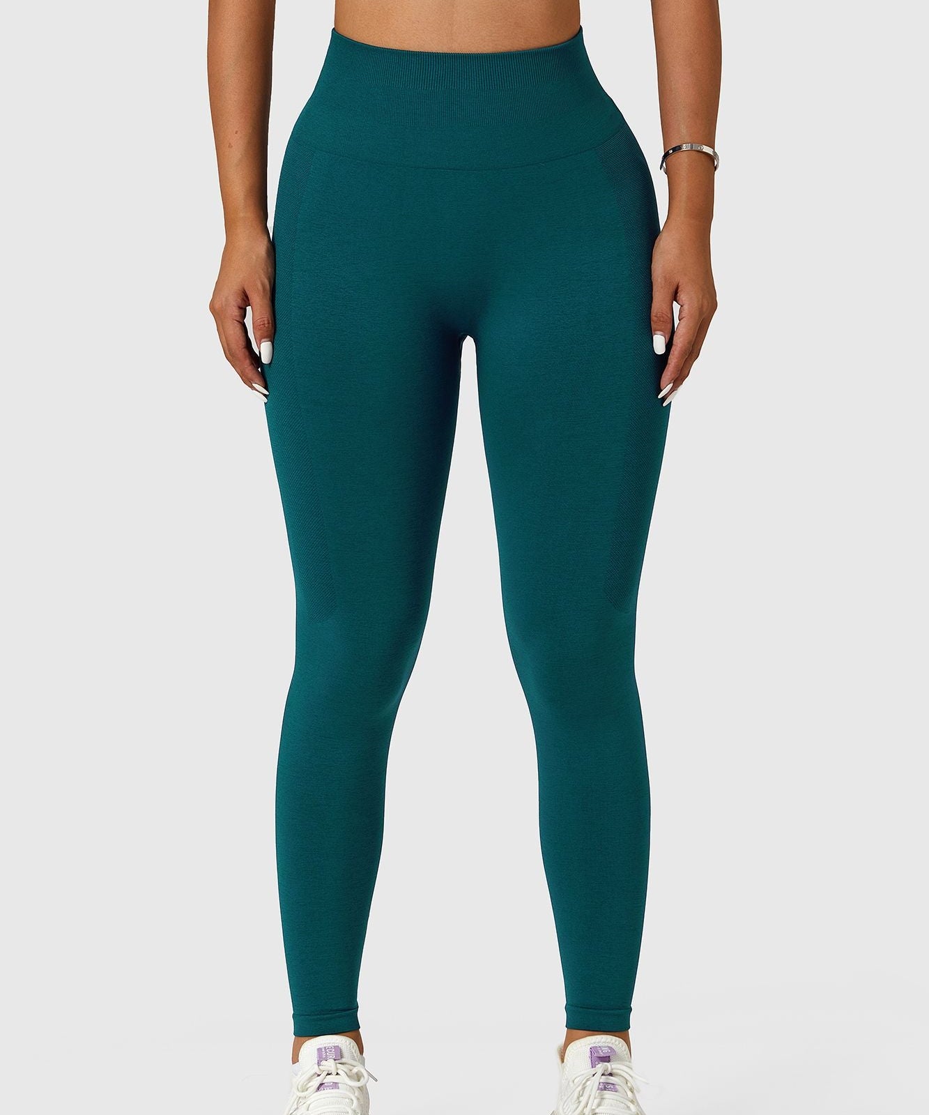 Seamless High-Rise Scrunch Legging by bornfocus