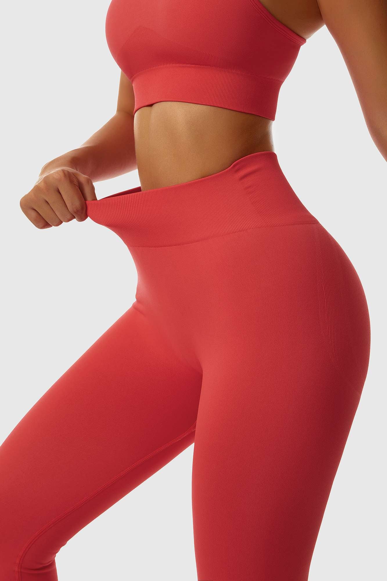 Seamless Scrunch Butt Leggings by bornfocus