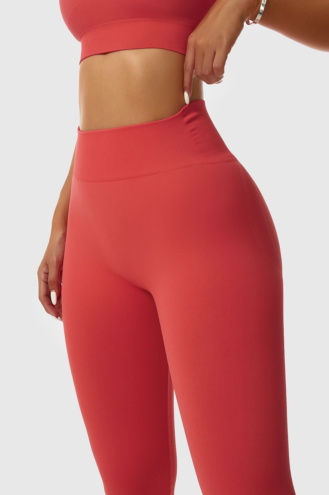 Seamless Scrunch Butt Leggings by bornfocus