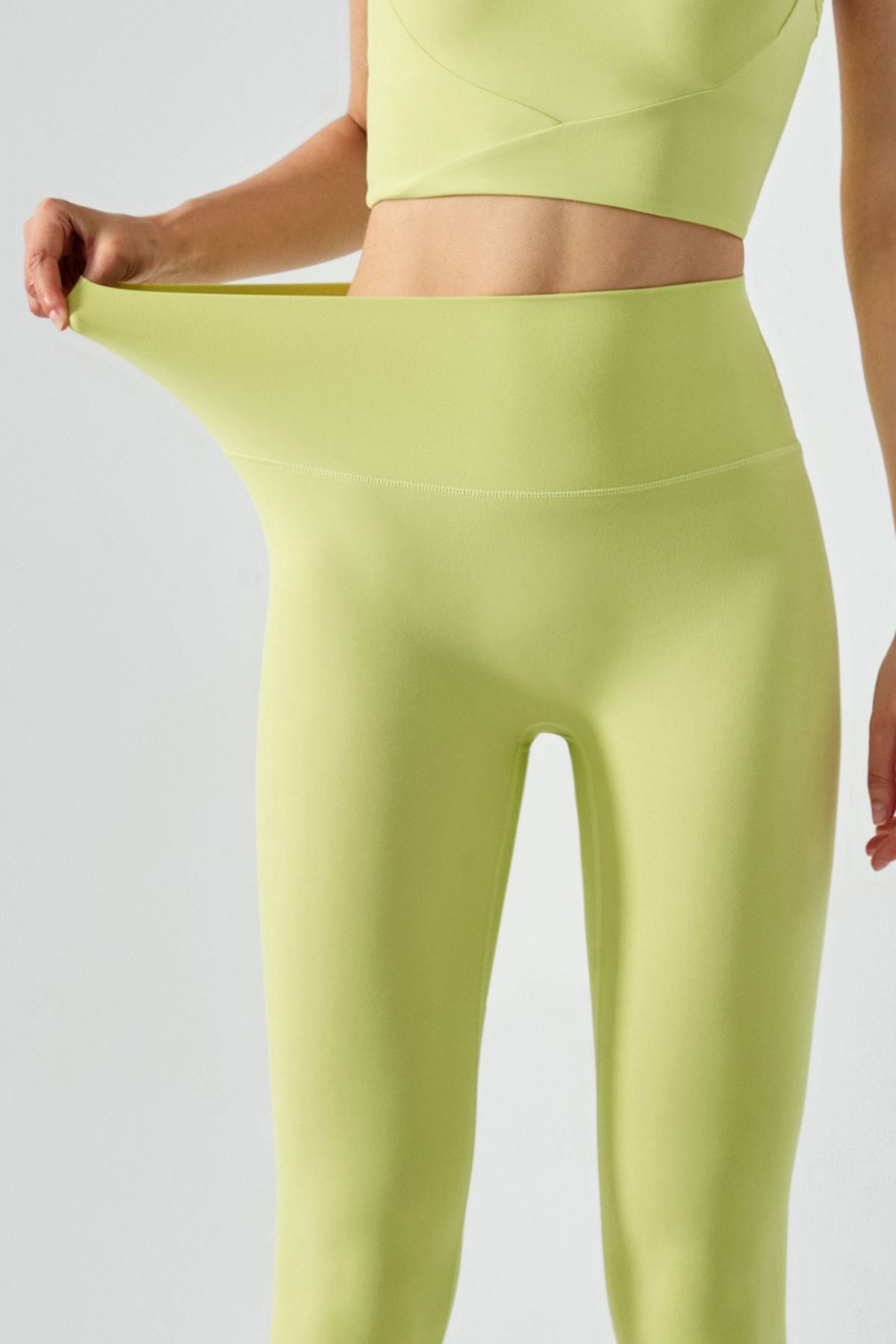 High-Rise No Front Seam Leggings by bornfocus