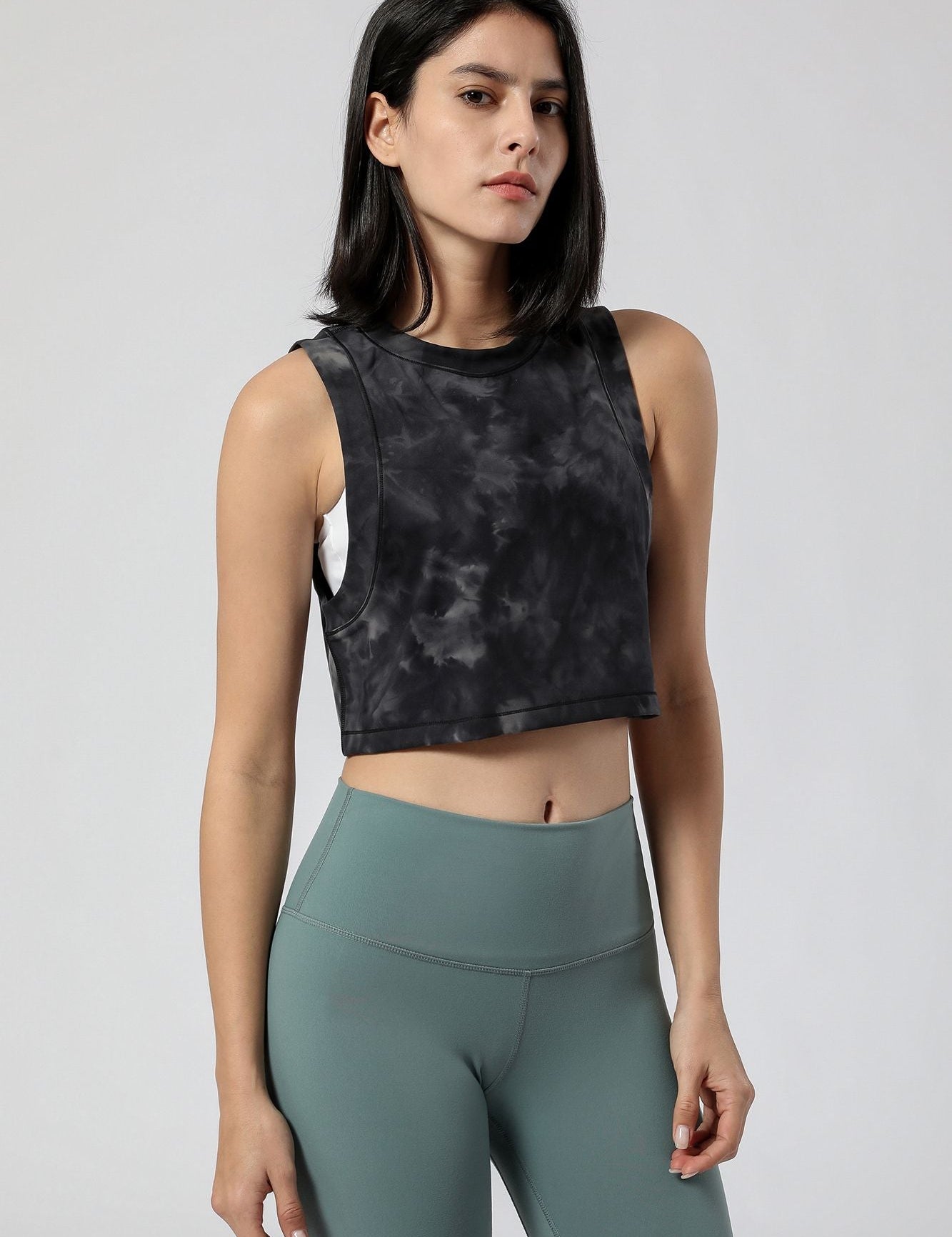 Sleeveless Cropped Tank Tops by bornfocus