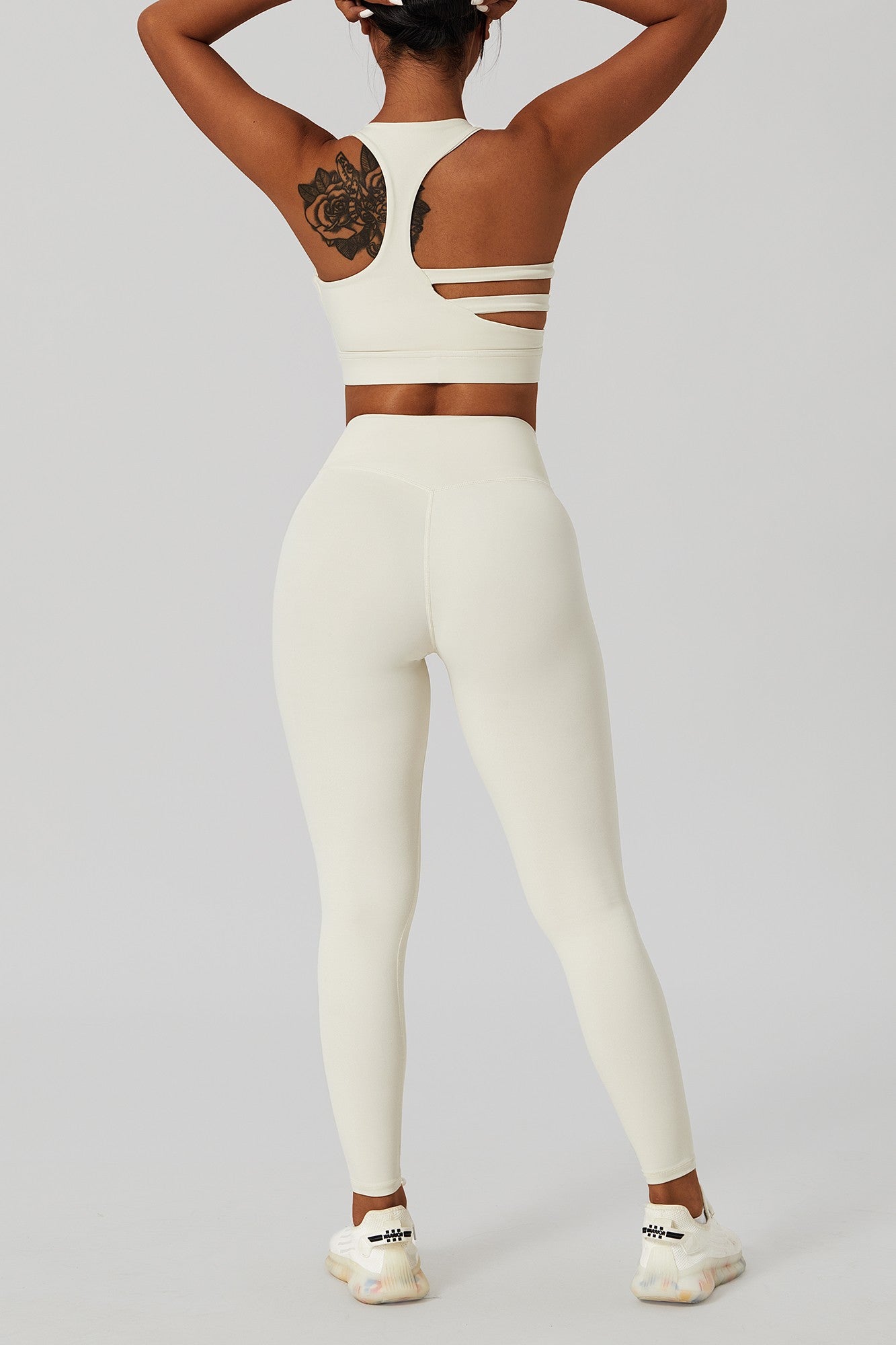 V Cross Waistband Butt-Sculpting Legging by bornfocus