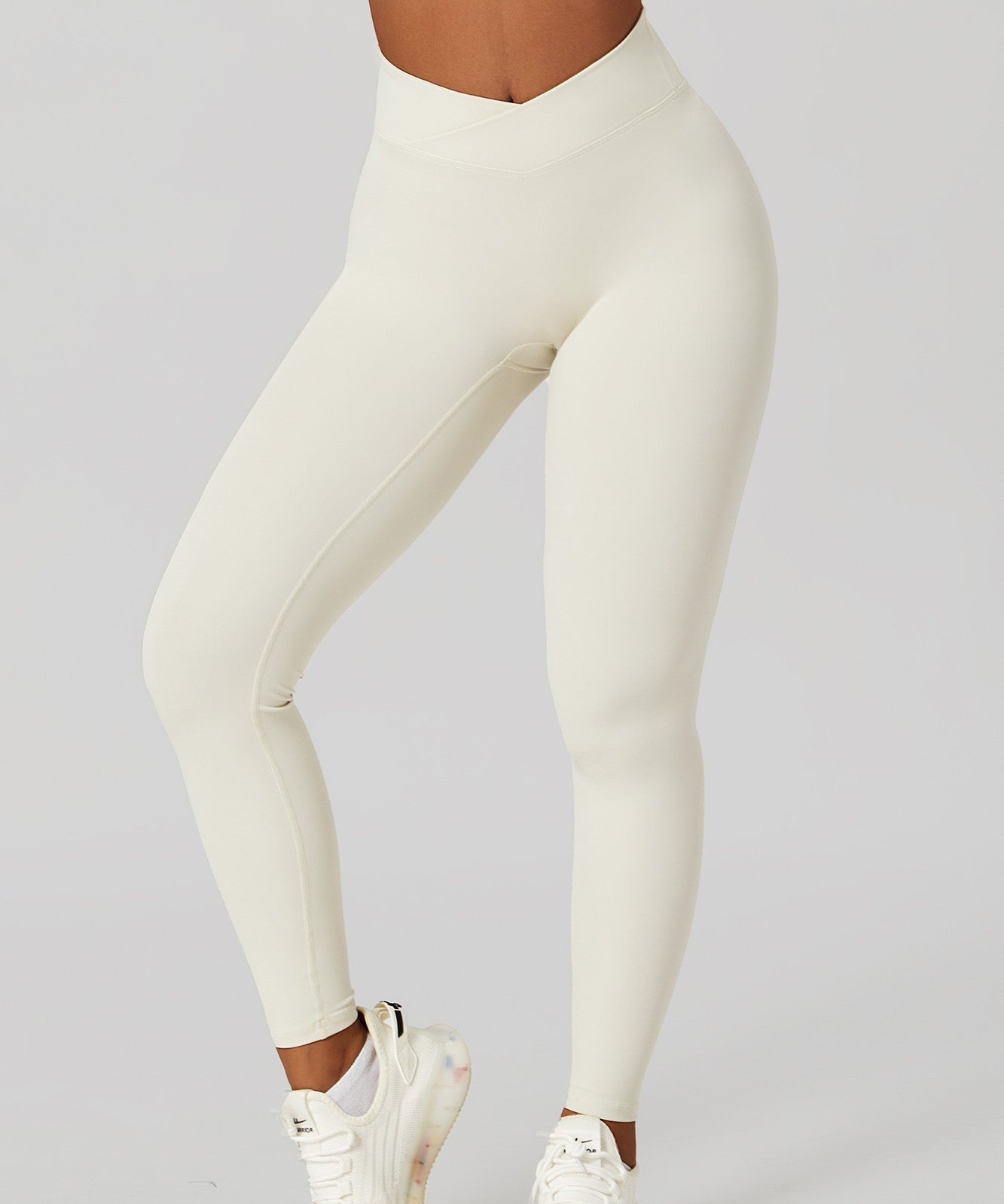 V Cross Waistband Butt-Sculpting Legging by bornfocus