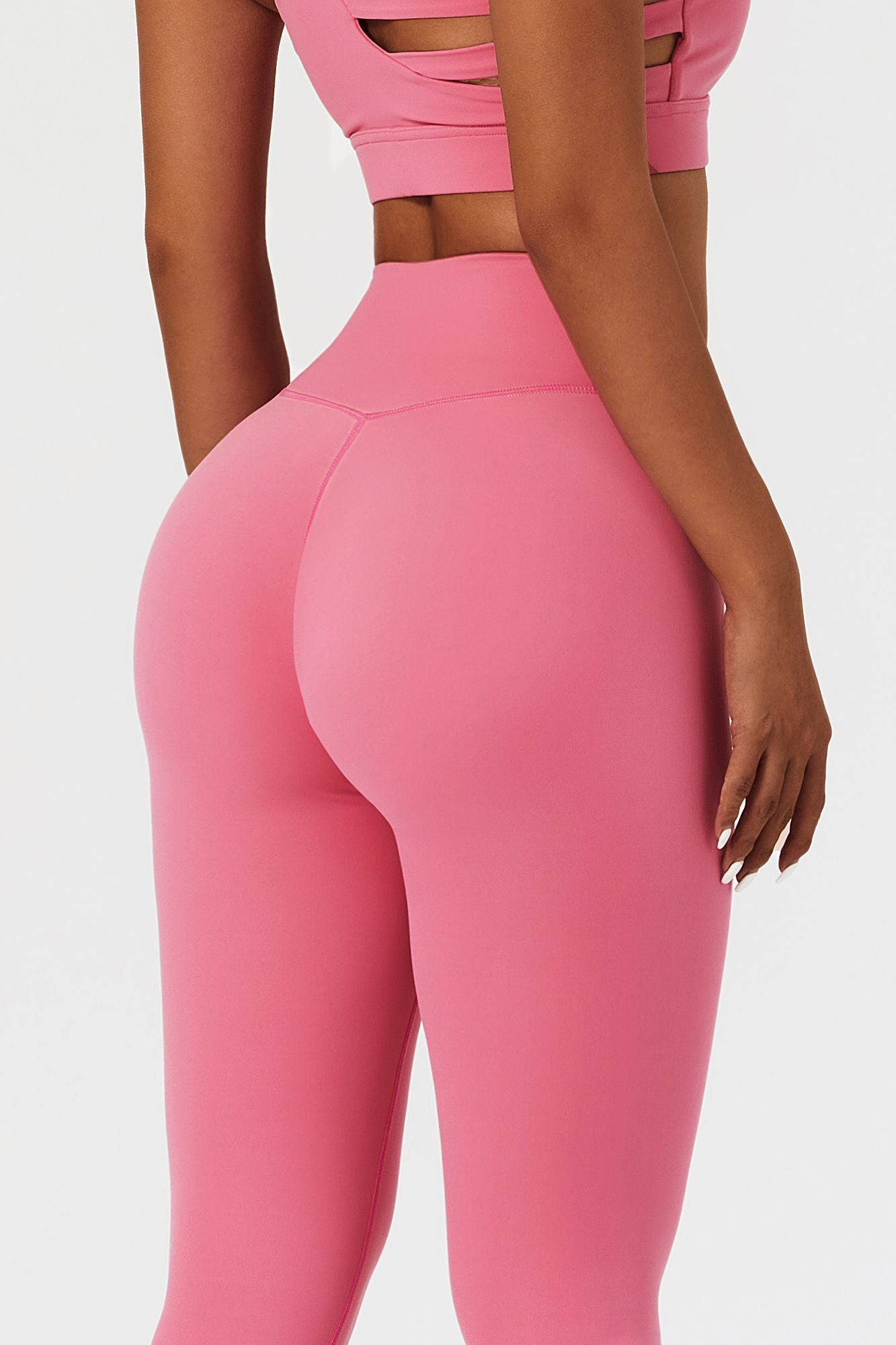 V Cross Waistband Butt-Sculpting Legging by bornfocus