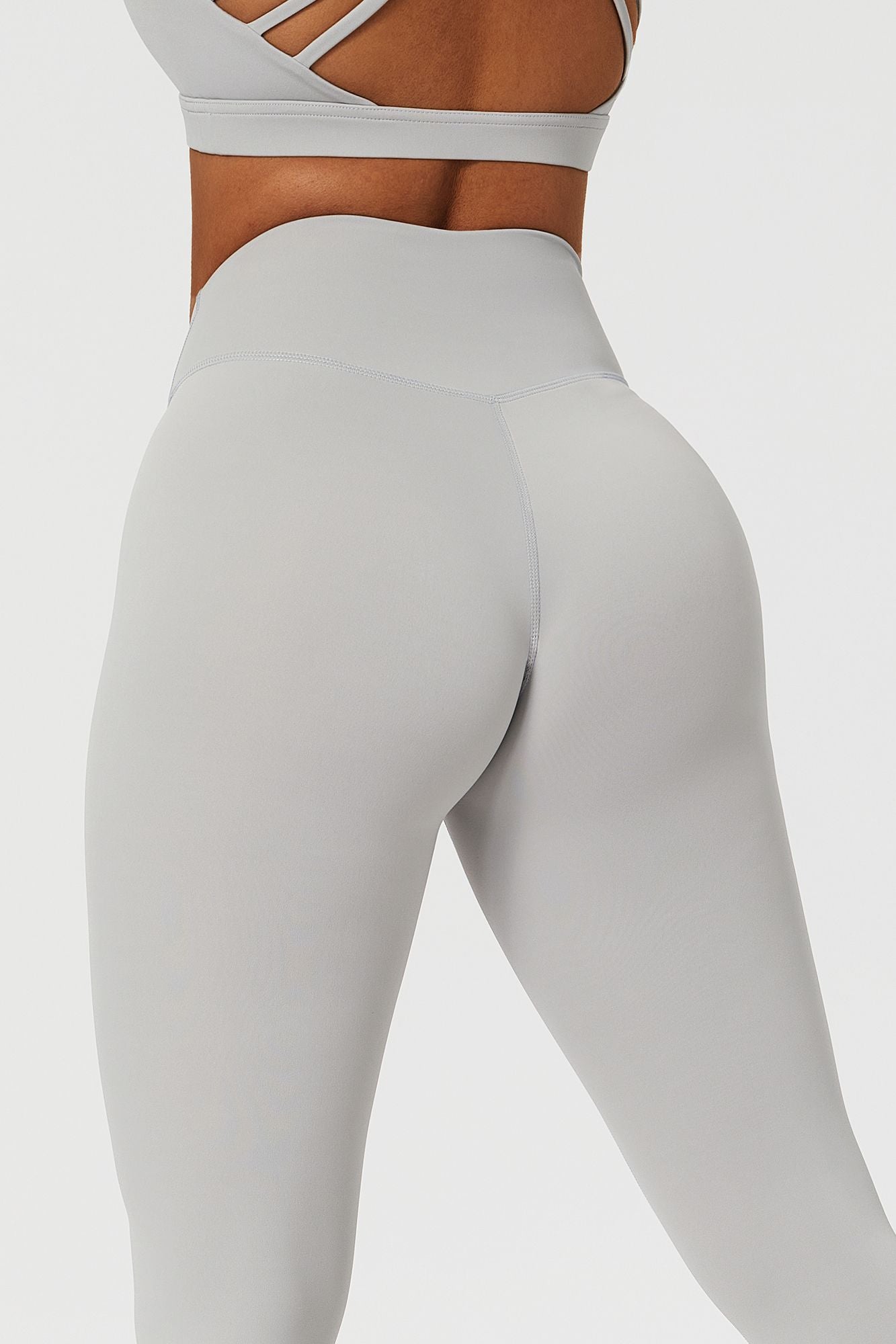 V Cross Waistband Butt-Sculpting Legging by bornfocus